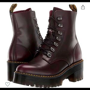 DR MARTENS LEONA womens hi cut boots. Size 6.